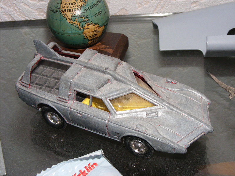 Dinky Spectrum patrol car restoration